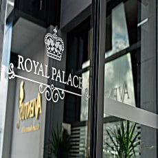 Royal Palace Hotel